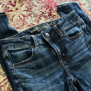 AMERICAN EAGLE DARK WASH JEGGINGS